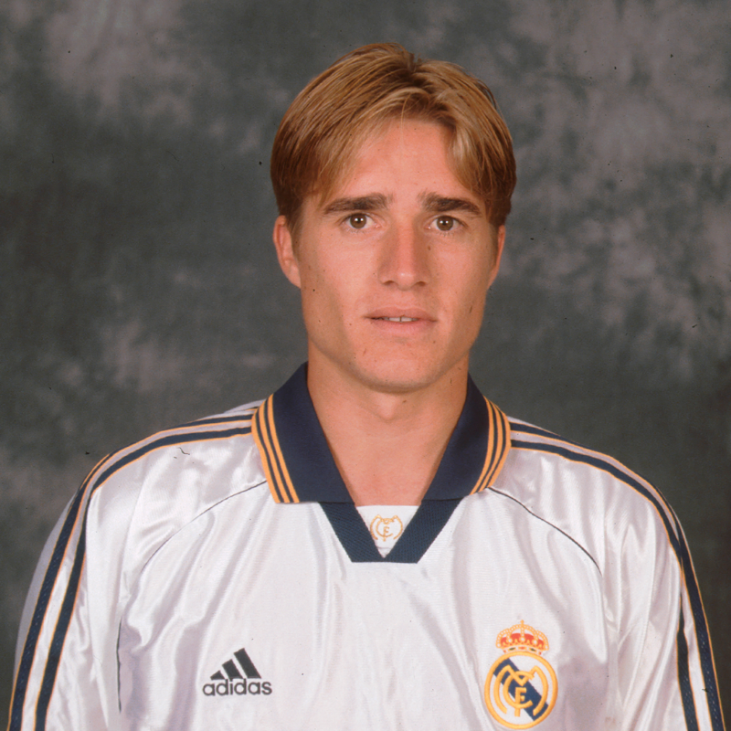 realmadrid's tweet photo. Comunicado Oficial: fallecimiento de Javier Dorado.