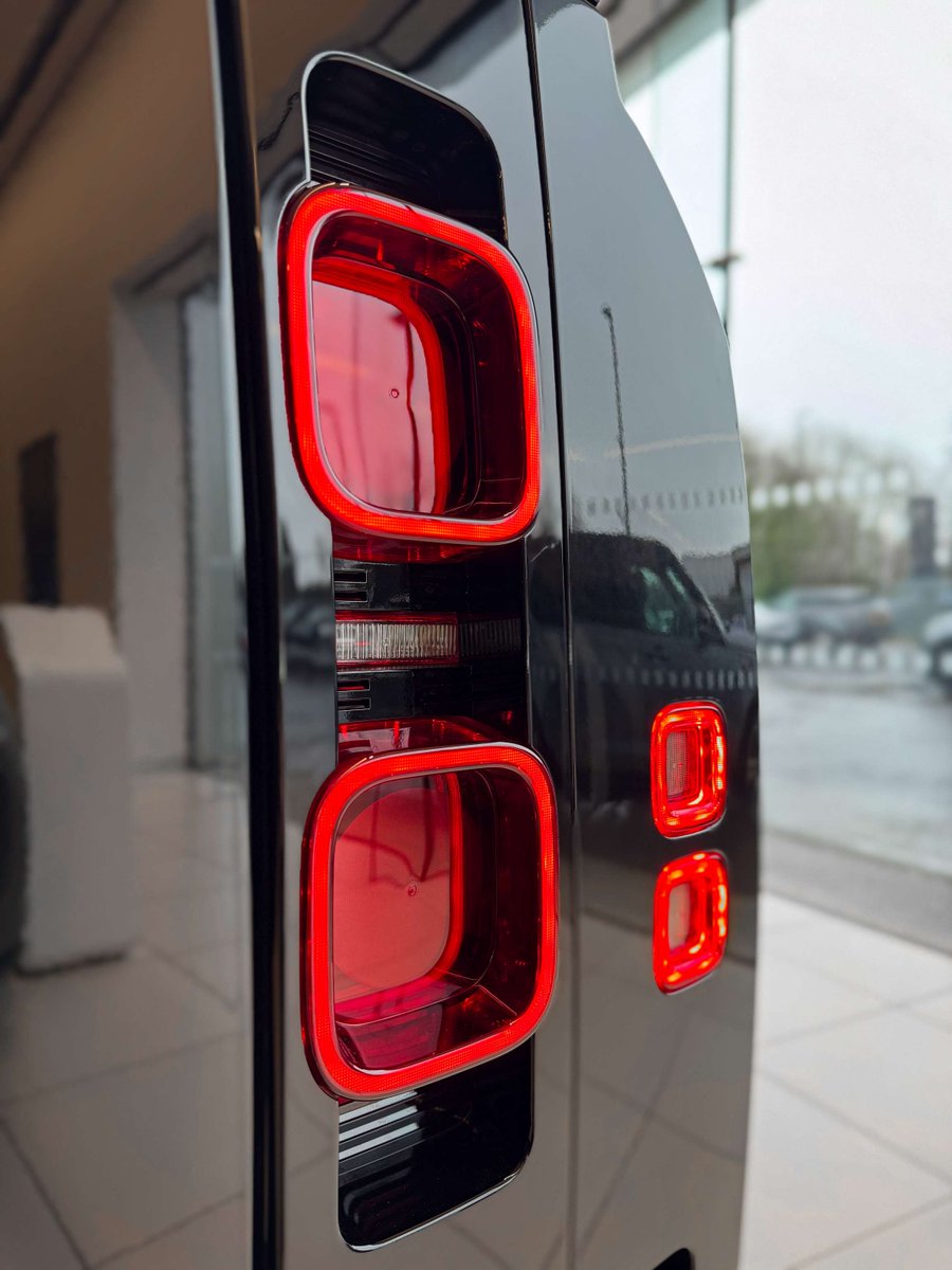 Barretts Land Rover tweet media