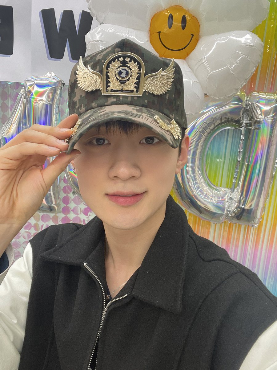 VERIVERY tweet media