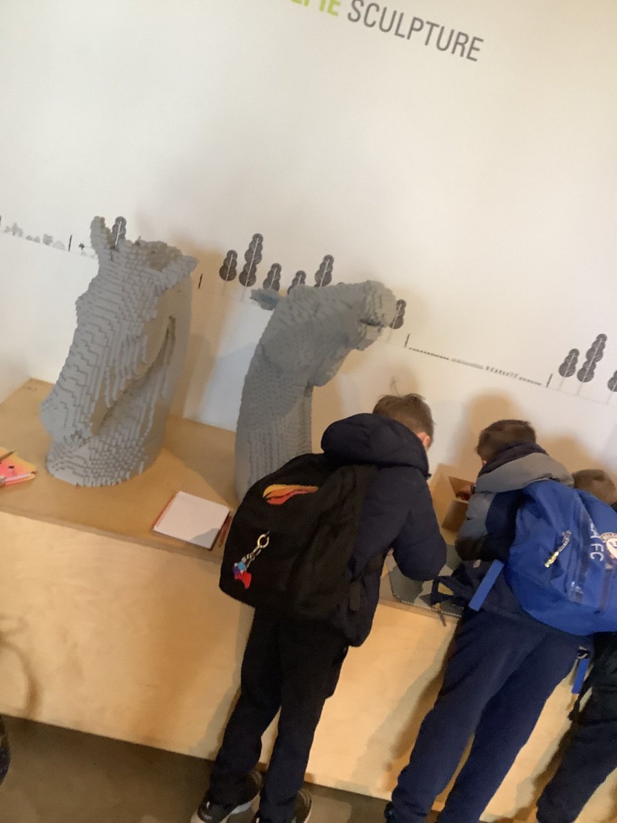 P3 loved attending their trip this week to The Kelpies which linked into their current topic focusing on Scottish Myths and Legends. We were very proud of how you represented the school- well done!