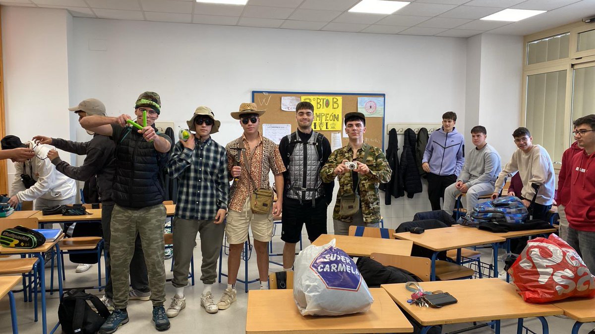 IESElenaGarcíaArmada tweet media