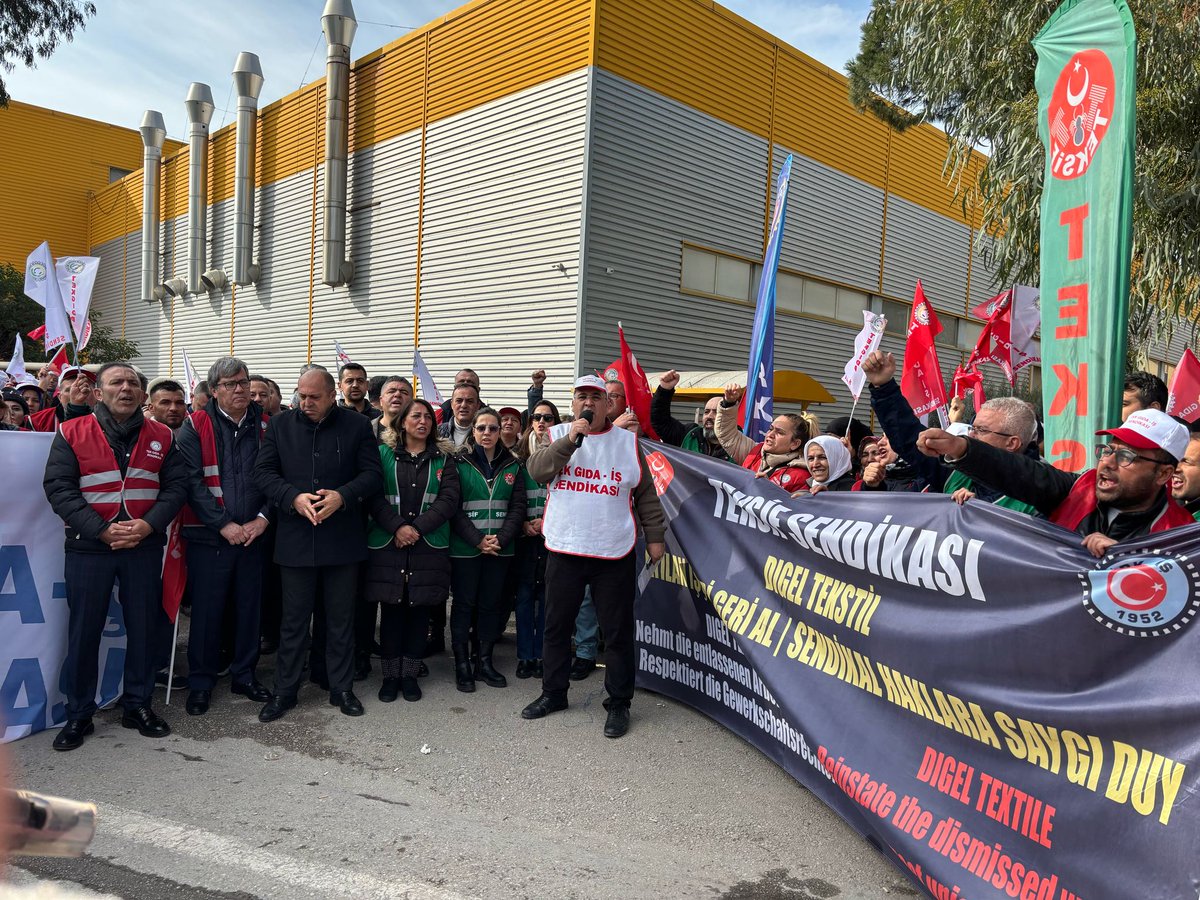 tekgida's tweet photo. SUNEL TÜTÜN GREVİMİZDEN KARELER https://t.co/UzdkVJELSh