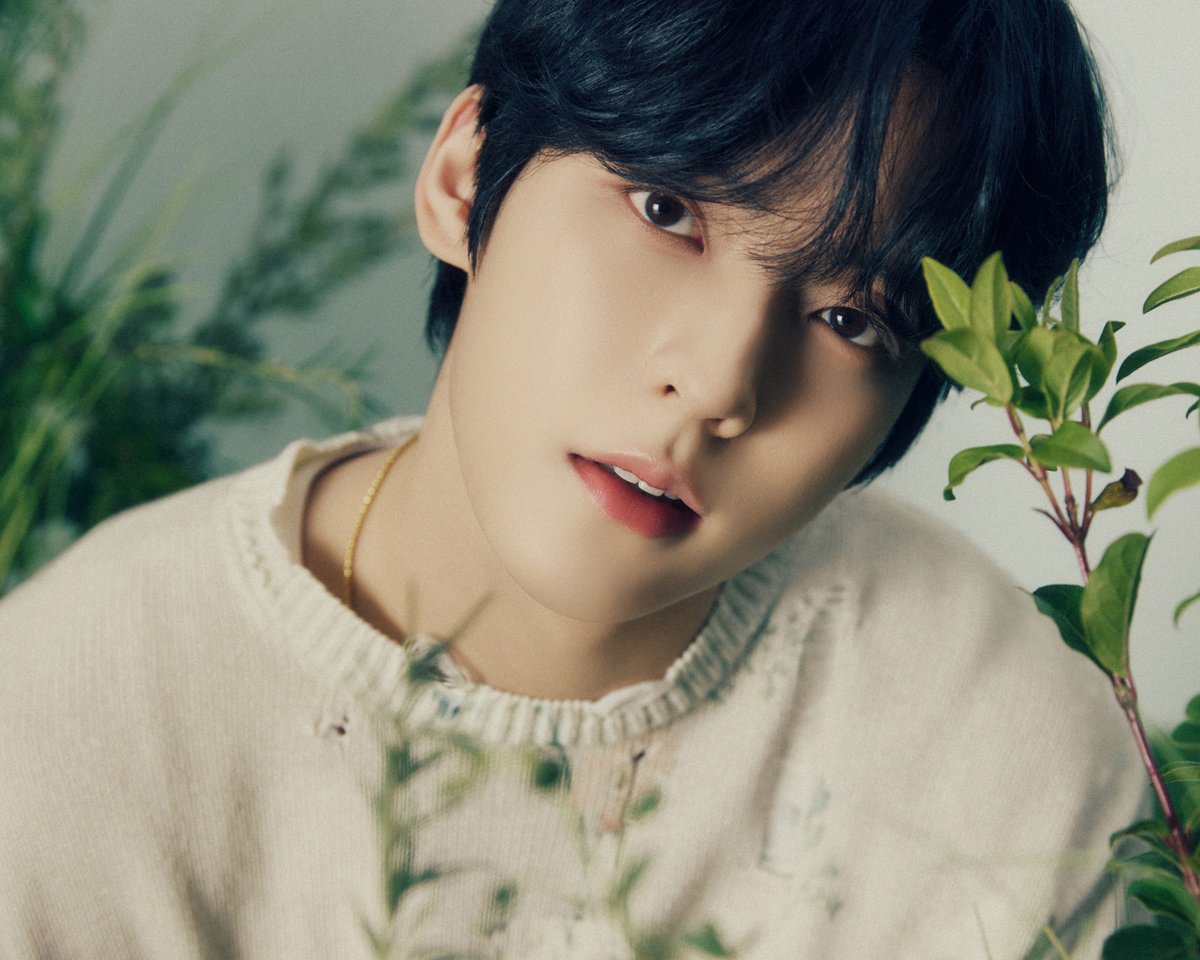 BTOBCOMPANY's tweet photo. [#비투비]

BTOB EP ALBUM [BTODAY]
Concept Photo #3

☀️I just need to find the light

2025. 03. 05 6PM (KST)

#BTOB
#BECOMING_PROJECT
#BTODAY
#LOVETODAY
#서은광 #SEOEUNKWANG
#이민혁 #LEEMINHYUK
#임현식 #LIMHYUNSIK
#프니엘 #PENIEL https://t.co/Igh1TS1SOZ