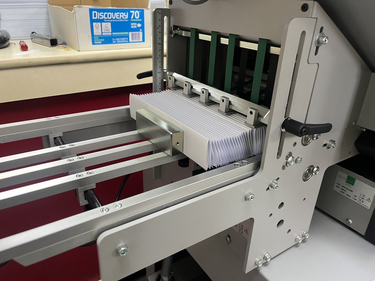 cjbprintequip's tweet image. ✅ Top Class Install ✅

This week we installed an amazing Multigraph Eurofold 435 SM Folder with pharmaceutical stacker. The perfect upgrade for high volume folding

#folding #folder #eurofold #printing #printfinishing #pharmacutical #repro #cjbprintingequipment