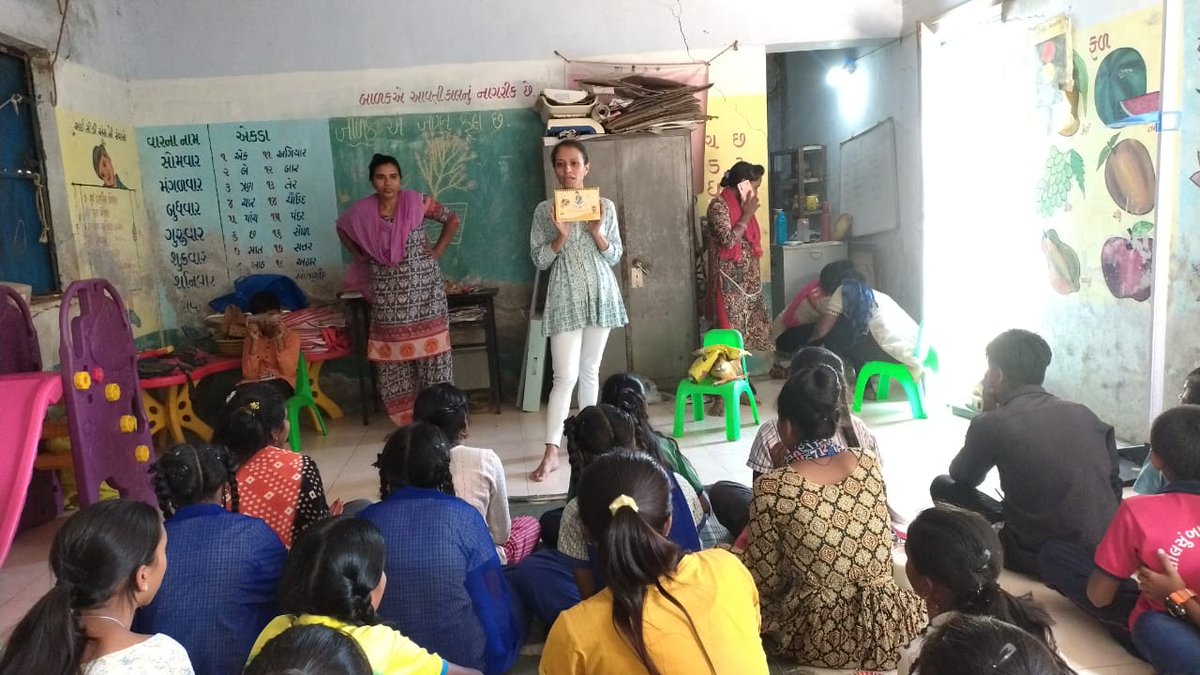 તાલુકા ઉમરગામ સોલસુમ્બા ખાતે એડોલેસન દિન અતર્ગત કિશોર કિશોરીઓને જાતીય અને પ્રજનન અંગેના ફેરફારો, કેફી પદાર્થના દુર ઉપરોગને અટકાવવું, માનસિક સ્વાસ્થ્ય, પોષણ વગેરે વિષે માર્ગ દર્શન આપવામાં આવ્યું. <a href="/OfficerIec/">IEC: SBCC cell-Gujarat</a> <a href="/DiecoValsad/">DIECO VALSAD</a> <a href="/RValsad14317/">RCHO Valsad</a>