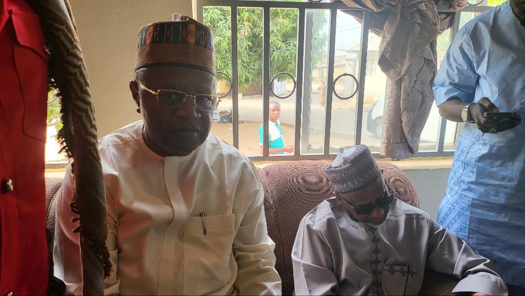 LadanSalihu1's tweet photo. BREAKING NEWS!
Court grants Prof Usman Yusuf bail.
In the words of the Judge "the bail conditions are Liberal enough to be perfected within one hour"
Alhamdulillah https://t.co/ZBRZQcVLaR