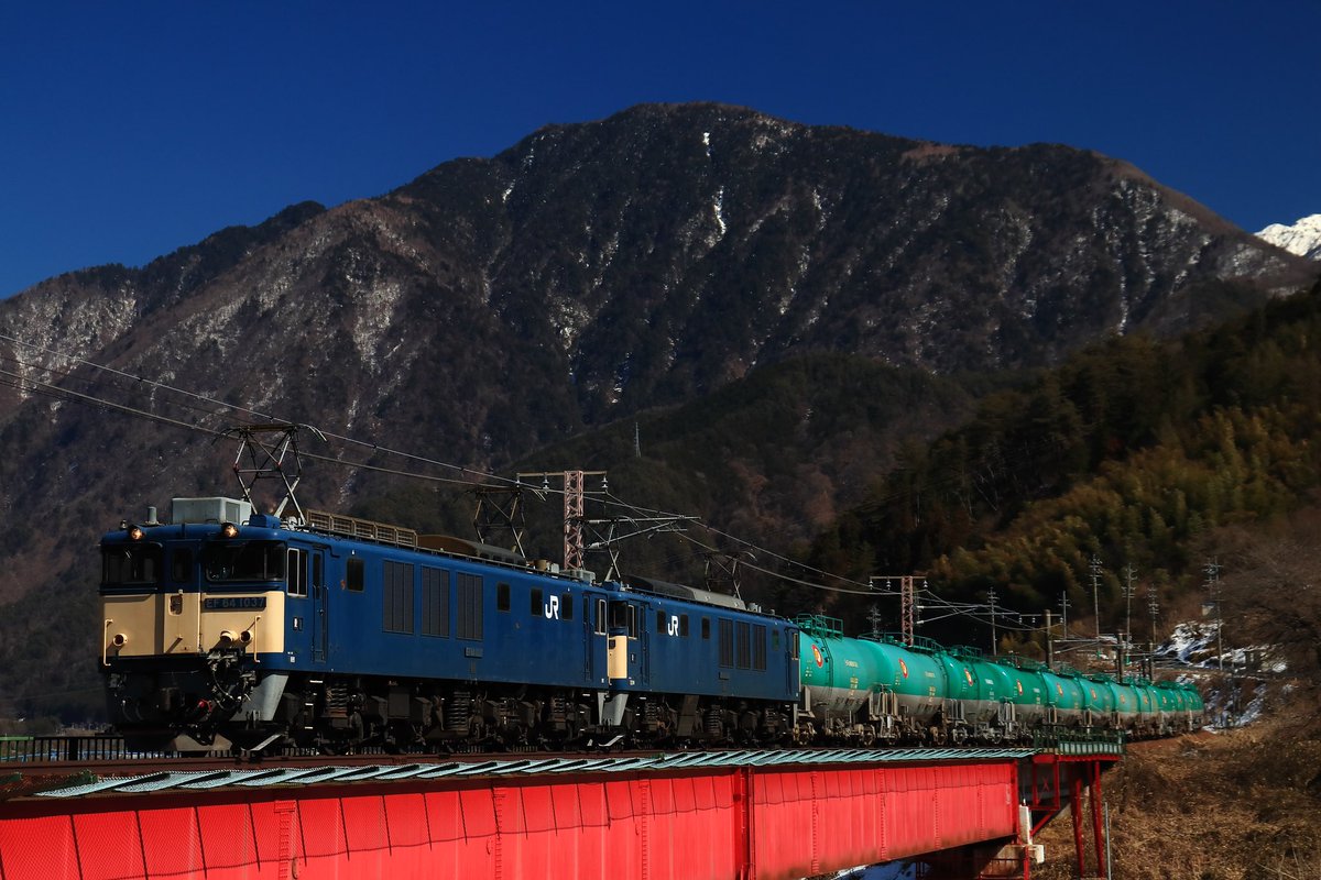 2024.2.27
8084レ EF64-1037+EF64-1036+コキ15B

4回目の挑戦で伊奈川履修完了