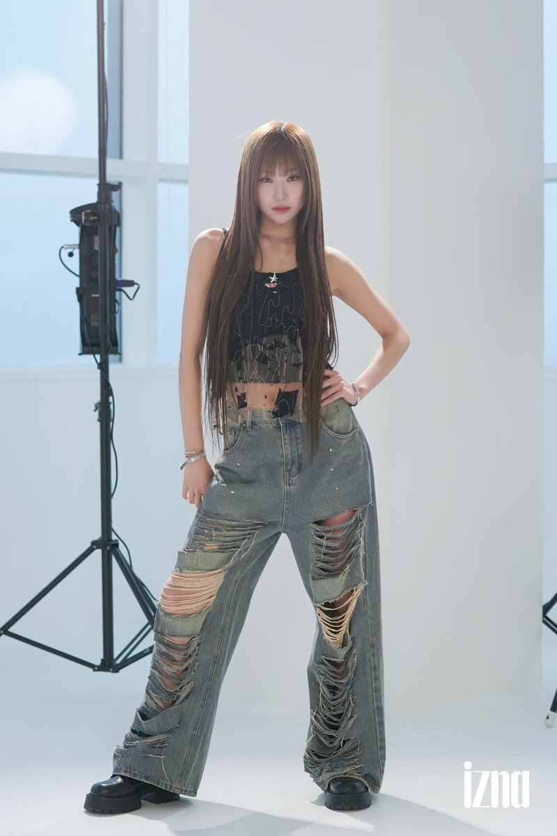 [250227] PLUS CHAT

“Cover by izna CHOI JUNG EUN Behind Photo”

(1/3)

 #izna #이즈나 #イズナ <a href="/izna_offcl/">izna</a> <a href="/izna_offcl_jp/">izna JP</a>