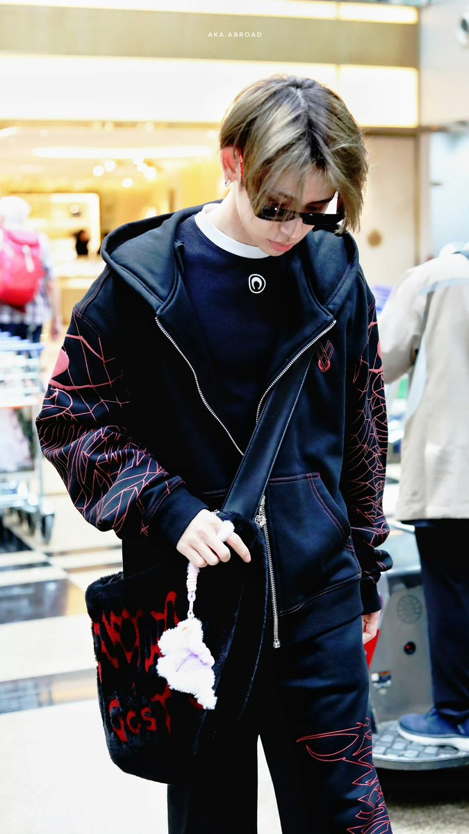 99WLK's tweet image. 25.02.27 🛬

back in china 

#xiaogui #wanglinkai #小鬼 #王琳凯