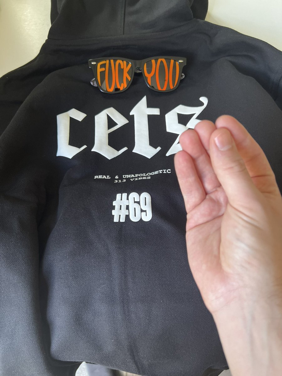 Hav fun
B kind
Cets follow Cets

It is the law 🤌
