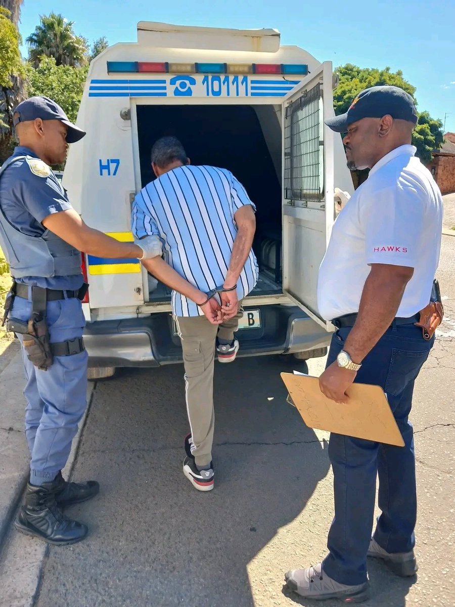 Four arrested in Bloemfontein for human trafficking, sexual exploitation, and firearm offenses

The four suspects, aged between 20 and 40, were arrested in Bloemfontein on 25 February 2025 for their involvement in a disturbing human trafficking operation. 

They are facing