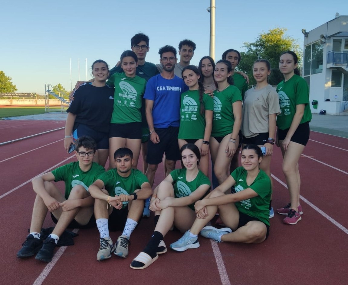 En <a href="/CTD_cdcaceres/">Ciudad Deportiva CC</a> continúan los entrenamientos de iniciación y perfeccionamiento del #romeroteam dirigidos por <a href="/RaulRS88/">Raúl Romero Segador</a> con vistas a la temporada Aire Libre de <a href="/FedExtAtletismo/">Fed. Ext. Atletismo</a>
Si te gusta el Atletismo y quieres probar alguna de sus disciplinas no dudes en solicitar información