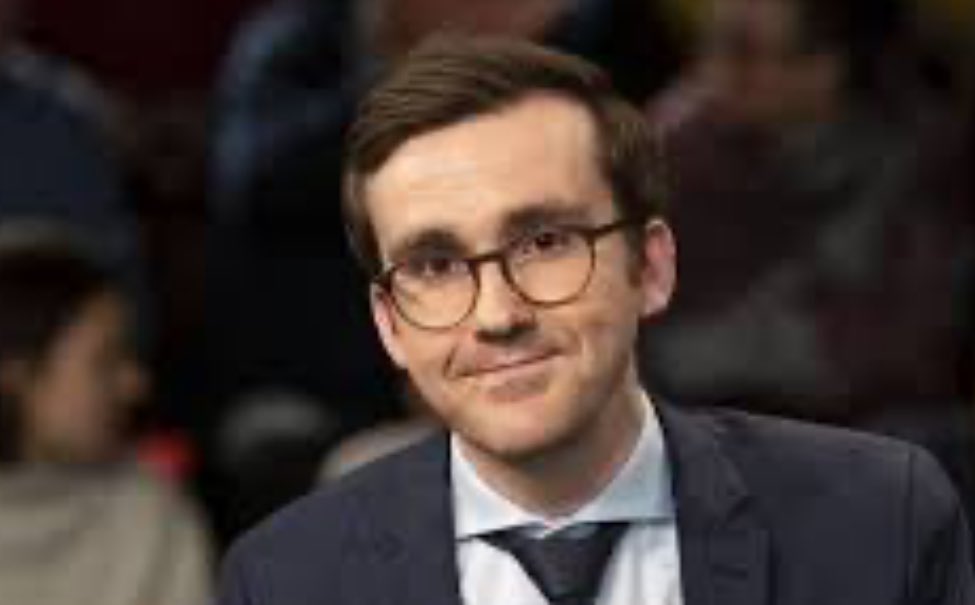 Morgen gibt’s bei #daspolitikteil, dem politischen Podcast von <a href="/DIEZEIT/">DIE ZEIT</a> und <a href="/zeitonline/">DIE ZEIT</a>, den nächsten #roundtable - wir sortieren das Durcheinander nach der Bundestagswahl, gemeinsam mit <a href="/mmachowecz/">Martin Machowecz</a>