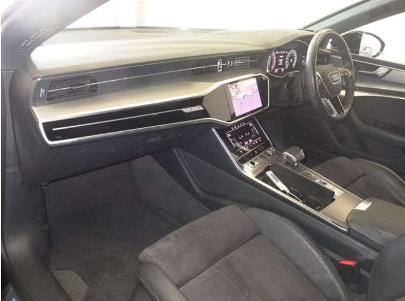 max_iDrive's tweet image. 🎌Import from Japan🎌

2019 Audi A7 Sportback 55 TFSI Quattro

Engine: 3.0L (2990 cc) V6 Turbocharged Petrol
Power Output: 340 hp//500 Nm Torque
Transmission: 7-speed S tronic dual-clutch
Drivetrain: Quattro (AWD)

PRICE: KES 5,799,999/=
Grade:4.5B
Mileage:36,000 Kms…