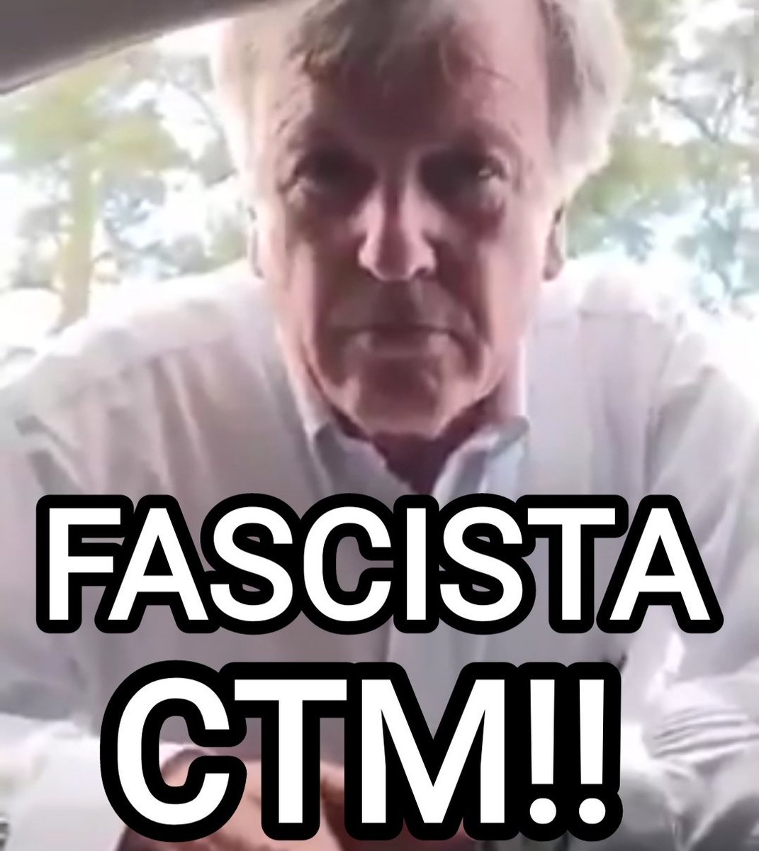 hugoguionista's tweet photo. Estoy tan cansado de ver todos los años el show prepotente de "los dueños de Chile" cerrando playas y caminos sin que nadie les ponga freno. Me violenta que los gobiernos no apliquen la ley, que estos ricachones y fascistas hagan lo que quieran. La culpa no es de los chanchos... https://t.co/3ZqlF2us1b