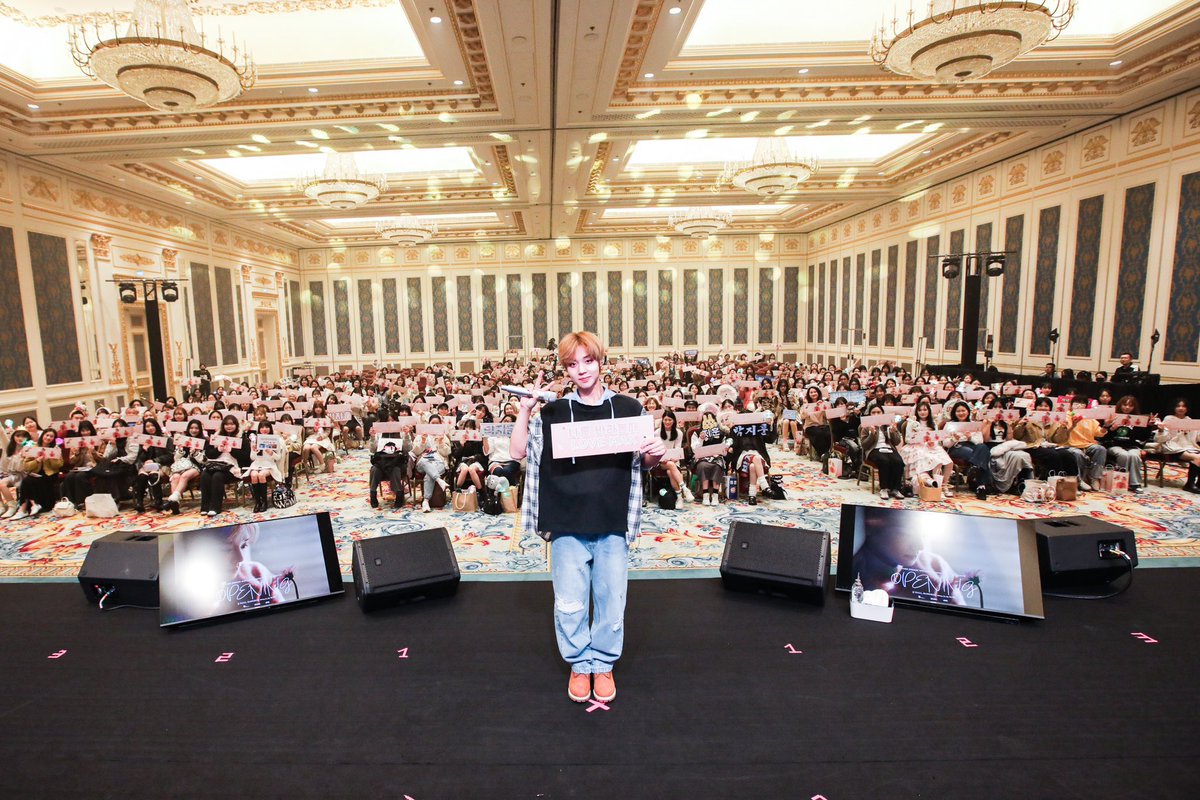 jihoon. tweet media