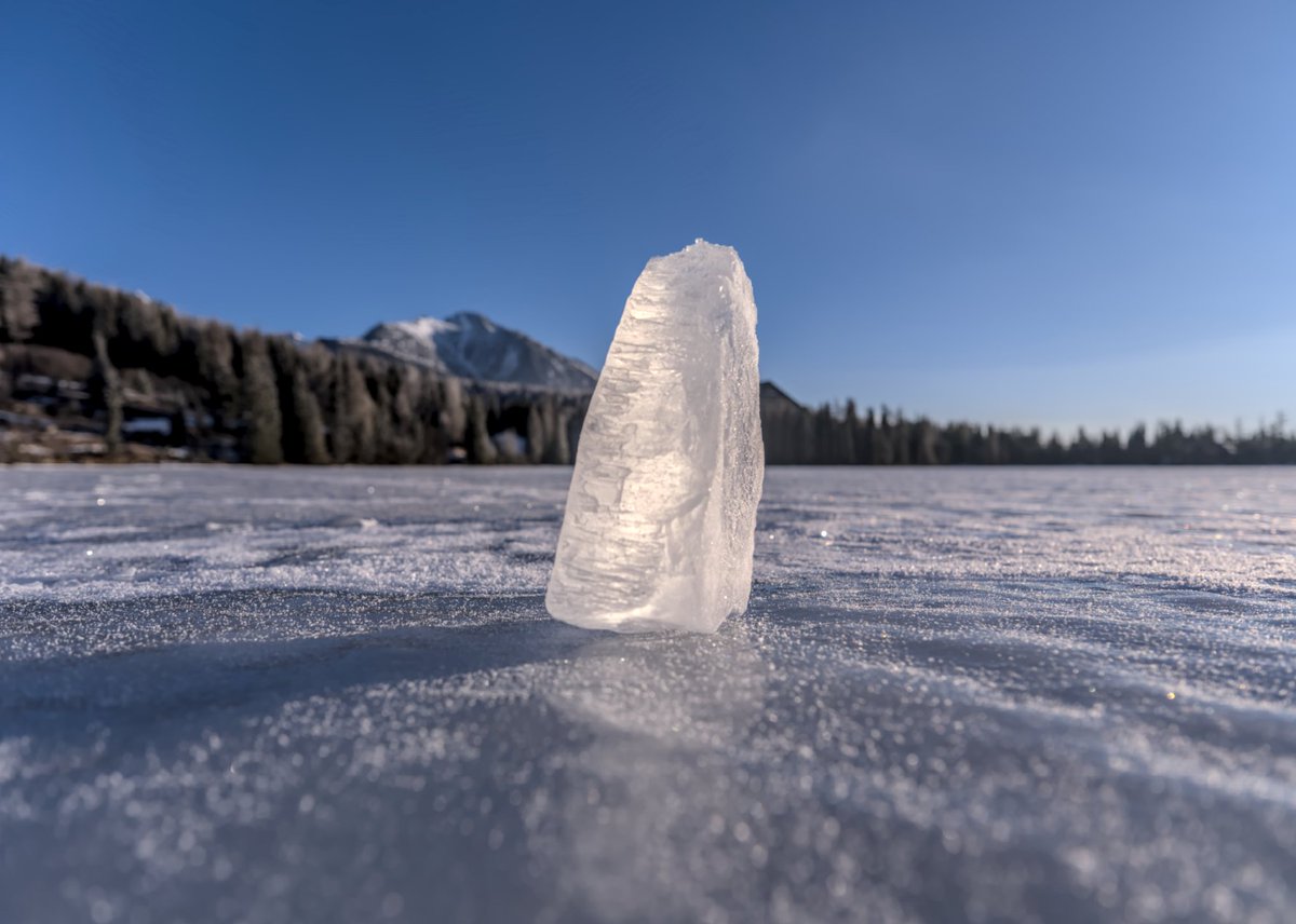 PlanitiaSpectra's tweet image. Frozen monolith standing tall on a winter stage ❄️🧊✨

Wall art options:
redbubble.com/shop/ap/168647…

#FrozenMagic #WinterReflections #IceArt #NatureSculpture #ChilledBeauty #WinterVibes