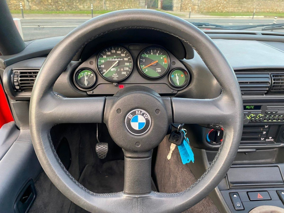 CarzoneIE's tweet image. The Z1 was the first of BMW's line of Z series roadsters and sported an innovative design that still draws crowds three decades on.
Check this one out for sale on Carzone ➡️carzone.ie/used-cars/bmw/…
#BMW #BMWZ1 #ClassicCar