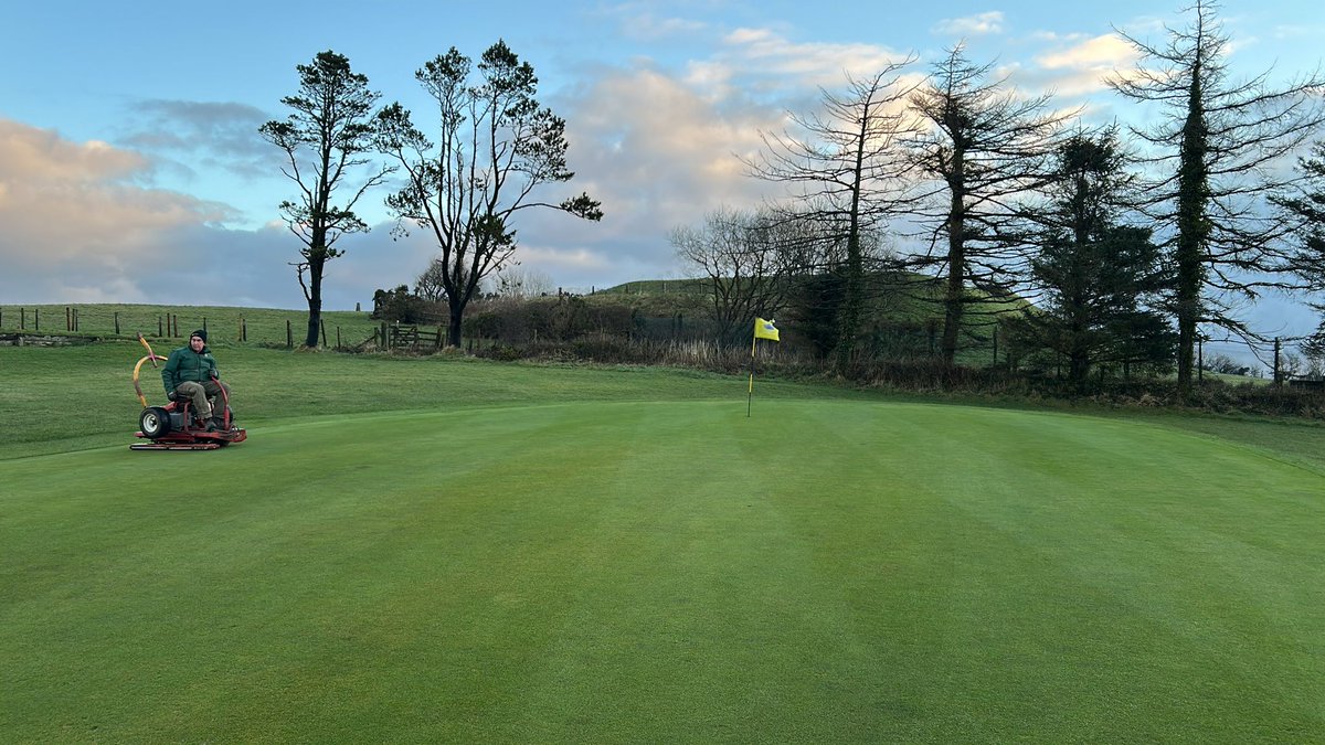 Carmarthen Golf Club & Driving Range (@carmarthengc) on Twitter photo It's been a difficult period with heavy rain for all Greenkeepers to cope with.
Well done to the Greenkeeping staff <a href="/CarmarthenGC/">Carmarthen Golf Club & Driving Range</a> & Driving Range for their work, getting out there in all weather's. πππ
Greens look good for this time of year πβ³ποΈ
#carmarthengolfclub It's been a difficult period with heavy rain for all Greenkeepers to cope with.
Well done to the Greenkeeping staff <a href="/CarmarthenGC/">Carmarthen Golf Club & Driving Range</a> & Driving Range for their work, getting out there in all weather's. πππ
Greens look good for this time of year πβ³ποΈ
#carmarthengolfclub