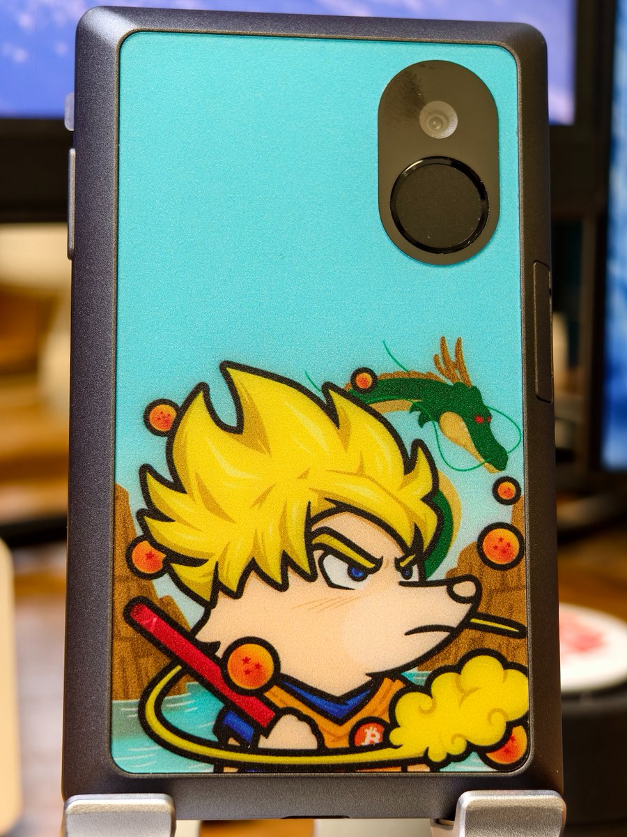 Otomo Sai ⚛️ (@otomo_sai) on Twitter photo ======================================
【🦊以后小狐狸聚会,只要合影钱包就可以啦!🦊】
很开心收到了Keystone 为 <a href="/theNextDAO/">NextDAO.eth 🔯</a> 下小狐狸 #MetaFoxes 持有人定制的 Keystone 3 Pro 硬件钱包,手感很好,隔壁孩子馋哭了!
是的,我是 BTC hodler,也是 #Atomicals Hodler!
1/3 ======================================
【🦊以后小狐狸聚会,只要合影钱包就可以啦!🦊】
很开心收到了Keystone 为 <a href="/theNextDAO/">NextDAO.eth 🔯</a> 下小狐狸 #MetaFoxes 持有人定制的 Keystone 3 Pro 硬件钱包,手感很好,隔壁孩子馋哭了!
是的,我是 BTC hodler,也是 #Atomicals Hodler!
1/3