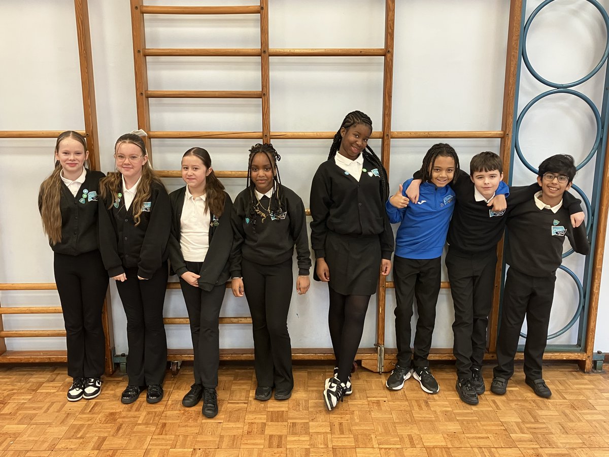 OAShortHeath's tweet photo. FUTURE LEADERS! Our bronze ambassadors for sport are leading the way and making sure OASH stay on the map! From taking part, to supporting our children, these leaders are a credit to our school and we look forward to seeing what they achieve in the future! #teamOASH #proud https://t.co/zRIbPbBfYc