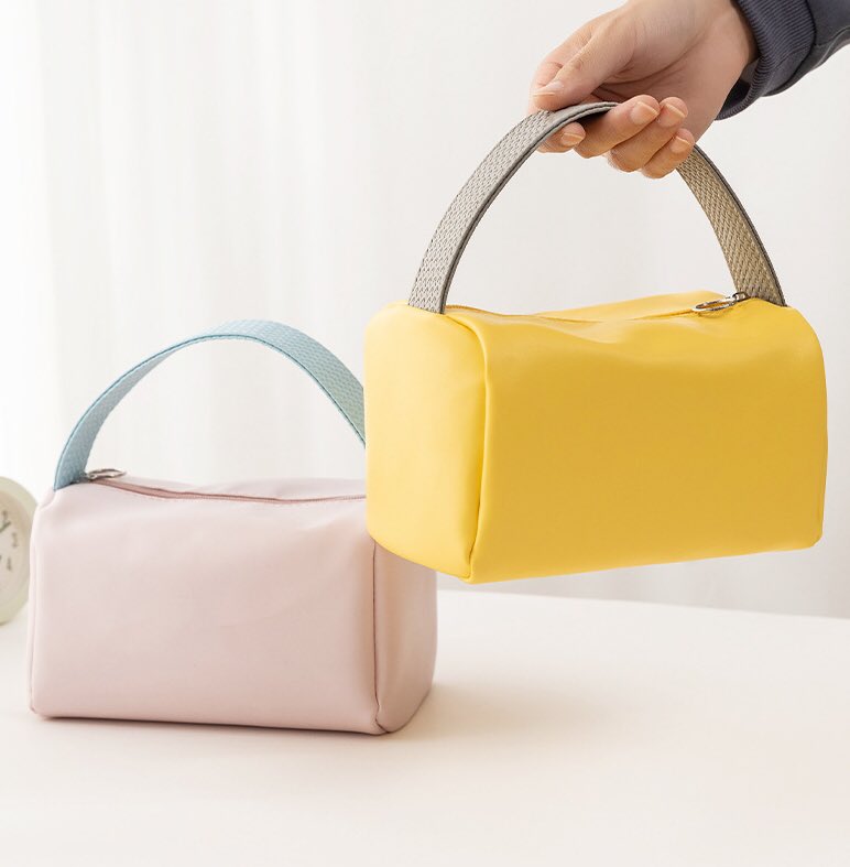 GolfGifts_'s tweet photo. Stock cosmetic bag with different colors, so pretty 🤩 #promotionalgifts #promotionalgifts #customizedproducts #puleathergifts #leathermanufacturer https://t.co/WRF1Gp6Eyj