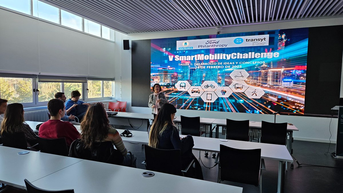 transyt_upm's tweet photo. 🚀 ¡Arranca el V #SmartMobilityChallenge by Ford Philanthropy!
💡 Innovación, sostenibilidad, e inclusión fueron las claves en el primer taller, celebrado en @caminosupm el 14 de febrero, donde los equipos participantes desarrollaron ideas para afrontar los desafíos urbanos. https://t.co/eQll7I2hxu
