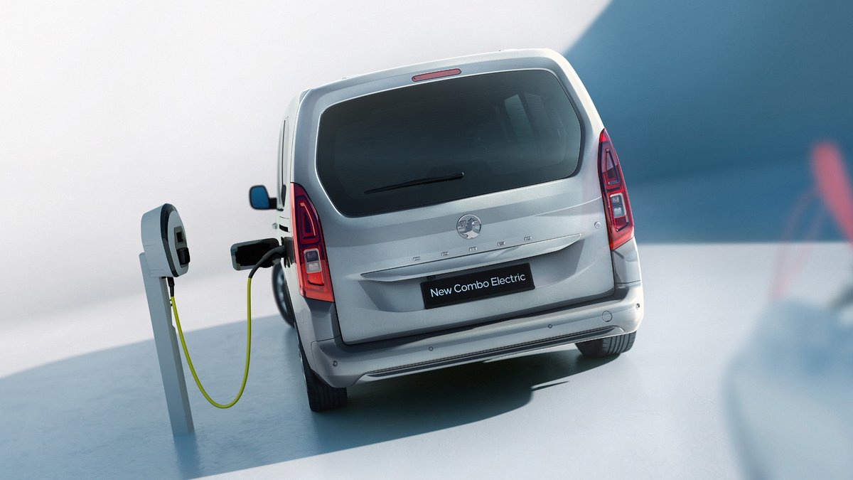 Work smarter, not harder, with the #VauxhallCombo Electric. Featuring adjustable seats, safety tech, and built for practicality and performance. 

It’s the perfect vehicle for tackling any job efficiently and comfortably. ⚡🚚

 #VauxhallCombo #MadeInBritain