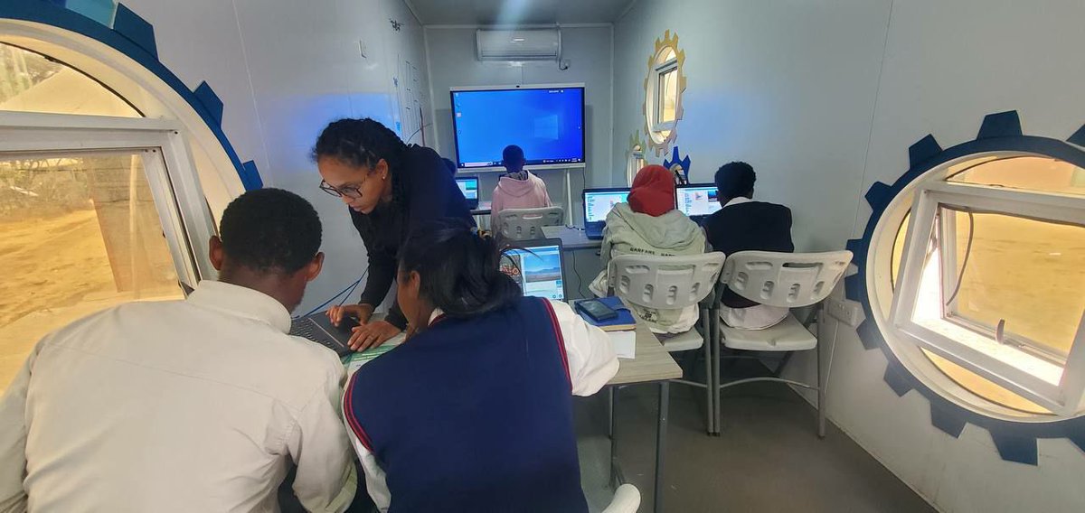 digitruck_et's tweet image. Digitruck Ethiopia is making great strides in Asella, empowering over 300 students across 8 public schools with digital skills!

#DigiTruckEthiopia #TechForAll #democratizingtechnology #iCog #CodingEducation