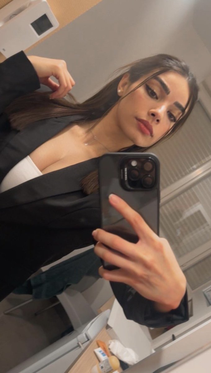 Kianna 🇫🇷🇮🇷 tweet media