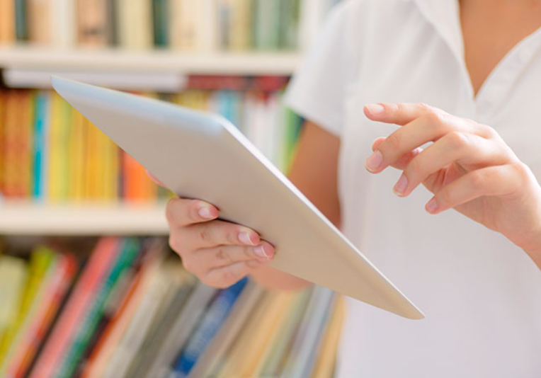 Master propio en Atención Integral en Cuidados Paliativos

Conocimientos necesarios para desarrollar una intervención clínica y psicosocial efectiva, para una atención integral a los enfermos/as y su entorno en situaciones de terminalidad y cronicidad

➡️acortar.link/NWU71y