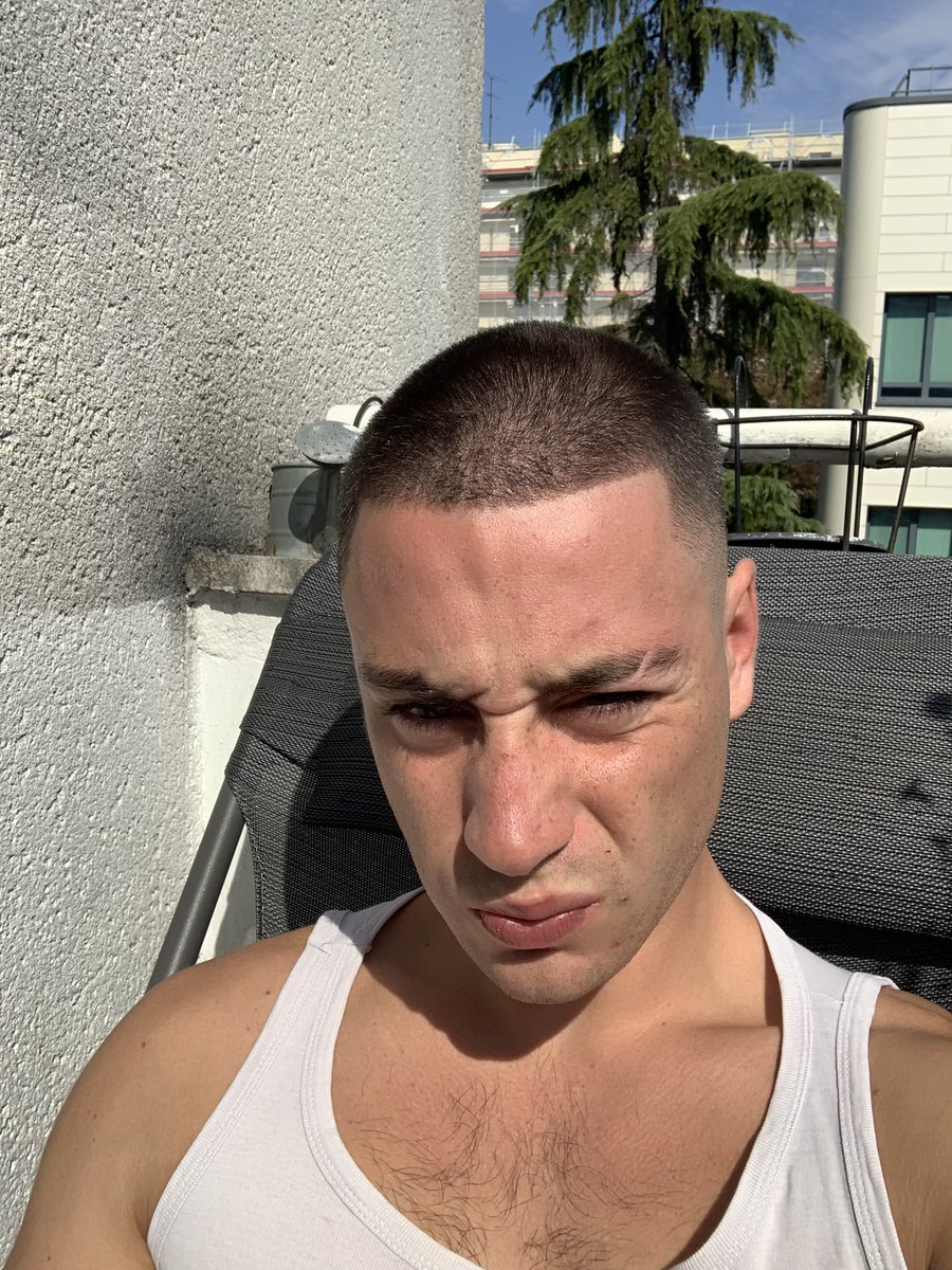 BigBalth's tweet photo. Qui a une inspi pour la prochaine coupe https://t.co/AKH8OCSwiO