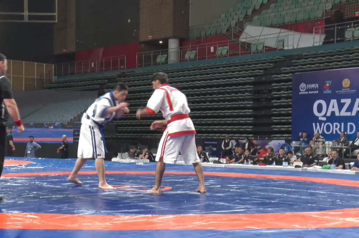 folkwrestlelab's tweet photo. 福井選手、タジキスタン柔道チャンピオンと対戦し残念ながら準決勝敗退。
3位決定戦に臨みます！ https://t.co/SM7PfPpa0J