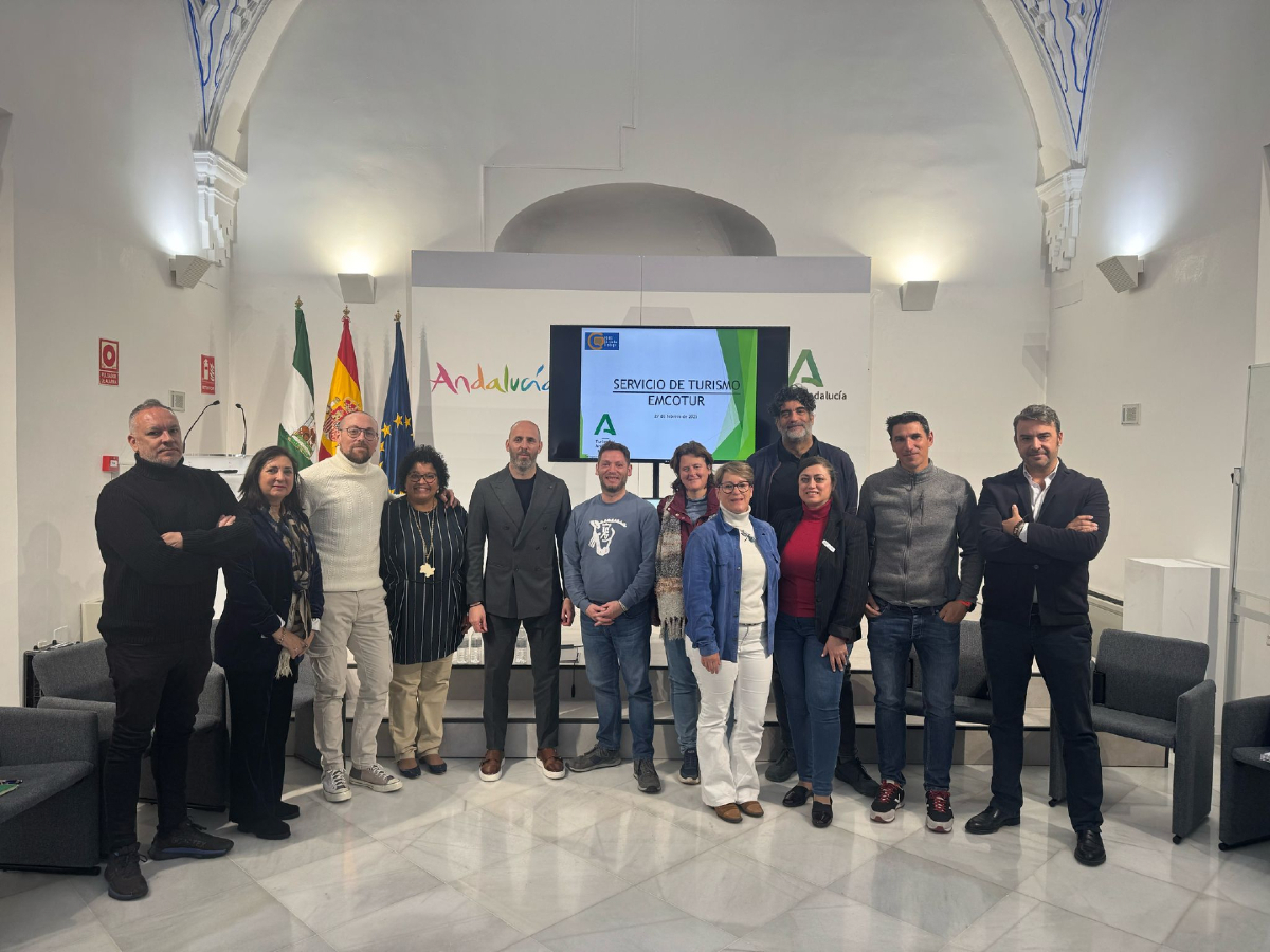Emcotur's tweet image. 🤝 Hoy hemos participado en una mesa de trabajo con la @TurismoAND en Córdoba, abordando temas clave para el sector: turismo activo, ecoturismo, turismo ecuestre, río Guadalquivir y promoción regional.

Desde @Emcotur - @TierrasCordoba , seguimos impulsando el turismo sostenible