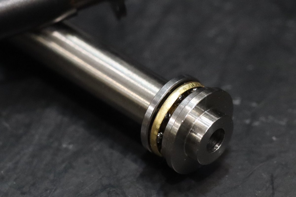 jkarmy_int's tweet photo. 5KU Stainless Steel Guide Rod 
With ball bearing thrust 💨💨
For Marui TM 1911 MEU GBBP 

#5ku #steel #guiderod #1911 #meu https://t.co/XRir1p5h9C