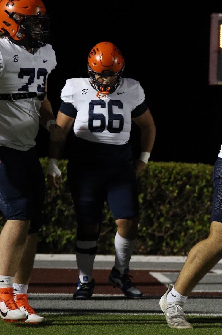 hudl.com/v/2RmyDh
Sophomore season highlights