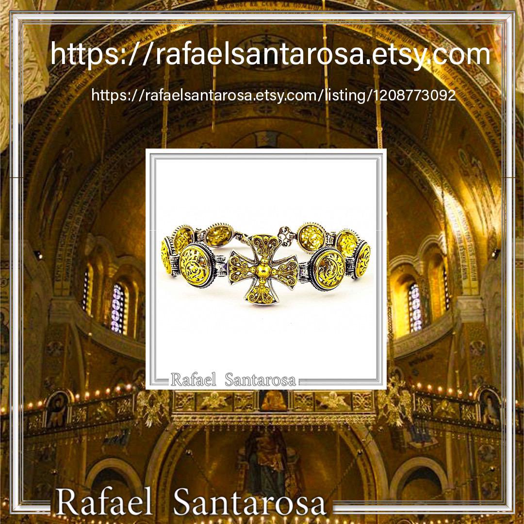 RafaelSantaro10's tweet image. Byzantine protection cross silver beaded bracelet 18 karat gold filled &amp;amp; oxidized solid sterling silver. Greek orthodox Christian cross.
rafaelsantarosa.etsy.com/listing/120877…
#filigreejewelry #bohobracelets #crossbangle #rafaelsantarosaetsyshop #rafaelsantarosafinejewelry #filigreebracelet