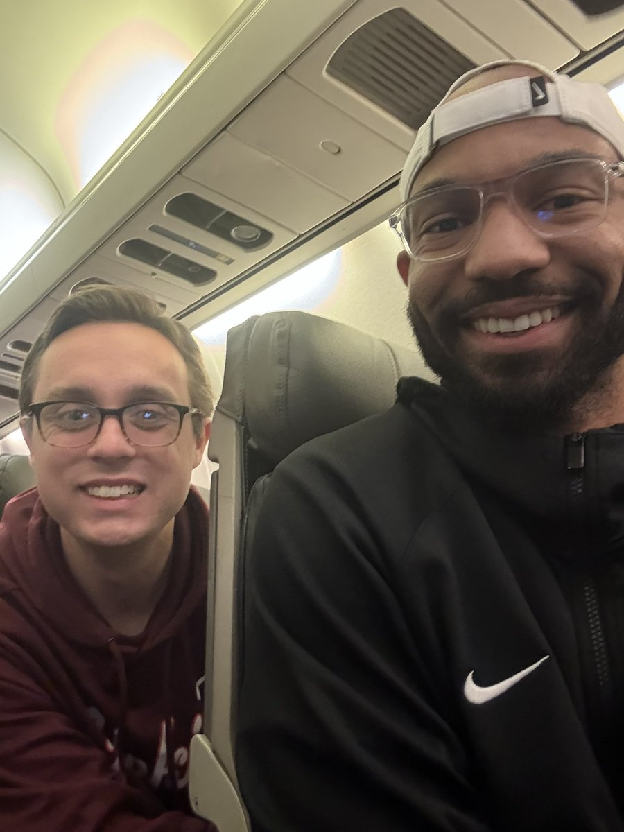 𝐃𝐚𝐲 𝐓𝐰𝐨

Shipping up to Boston. Shoutout the great <a href="/CartsQuotes/">CB</a> — our amazing SID and my good friend. Best in the business.

Virginia Tech @ Boston College at 7:00!