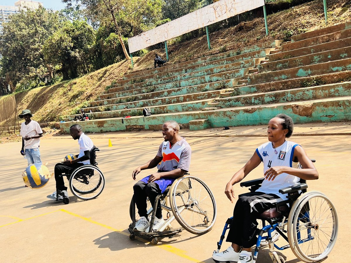 rugby_uganda's tweet photo. Todays training in pictures. ❤️ https://t.co/lNWuBg9BNl