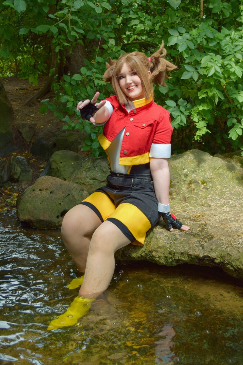 Inari_Darling's tweet image. Happy pokemon day!! All 5 pokemon ranger fans are coping that this will be our day (let’s pretend my Kate Cosplay is a summoning circle)