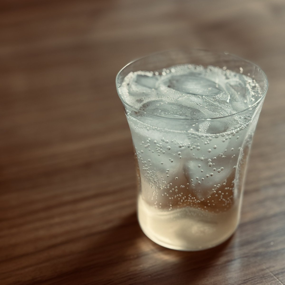 今日は良く頑張った。
もう週末気分。
昨日作ったゼラチンプリン、タロ子は半分しか食べなかった。やっぱり焼きプリンがいいね。
一昨年作った自家製梅酒。炭酸割りで。

明日は暖かいらしい札幌。
雪、溶けるね。