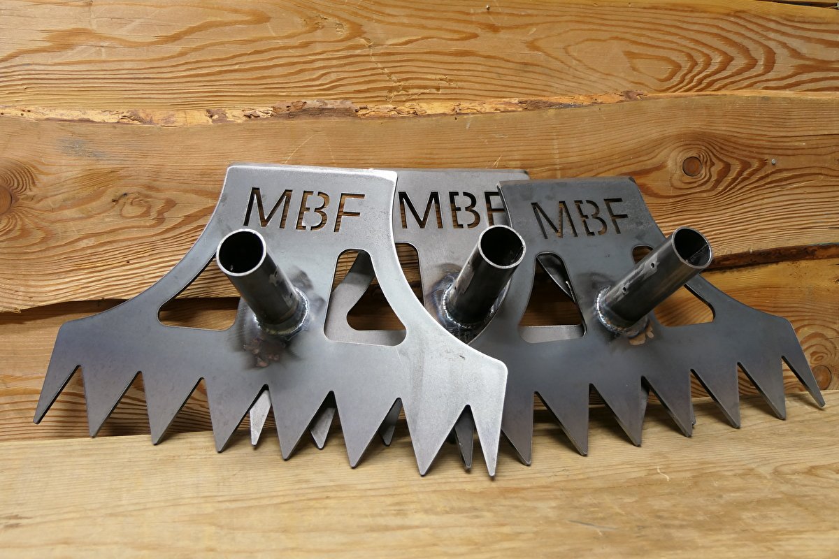 Soyez parés pour les beaux jours !
Entretenez vos sentiers favoris avec cet outil multifonction qui vous permettra d’être efficace tout en voyageant léger : mbf-france.fr/produit/outil-…
#nossentiersontbesoindamour