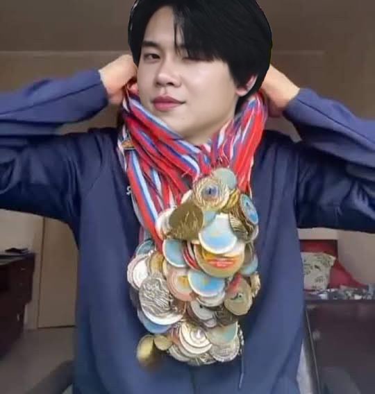 ukidll's tweet photo. แล้วสายตานายตำรวจสวิชต์ไวมากๆ ไม่เข้าใจระบบราชการเลยว่ะ รวนเกิน  https://t.co/LWBJi8Pmtz