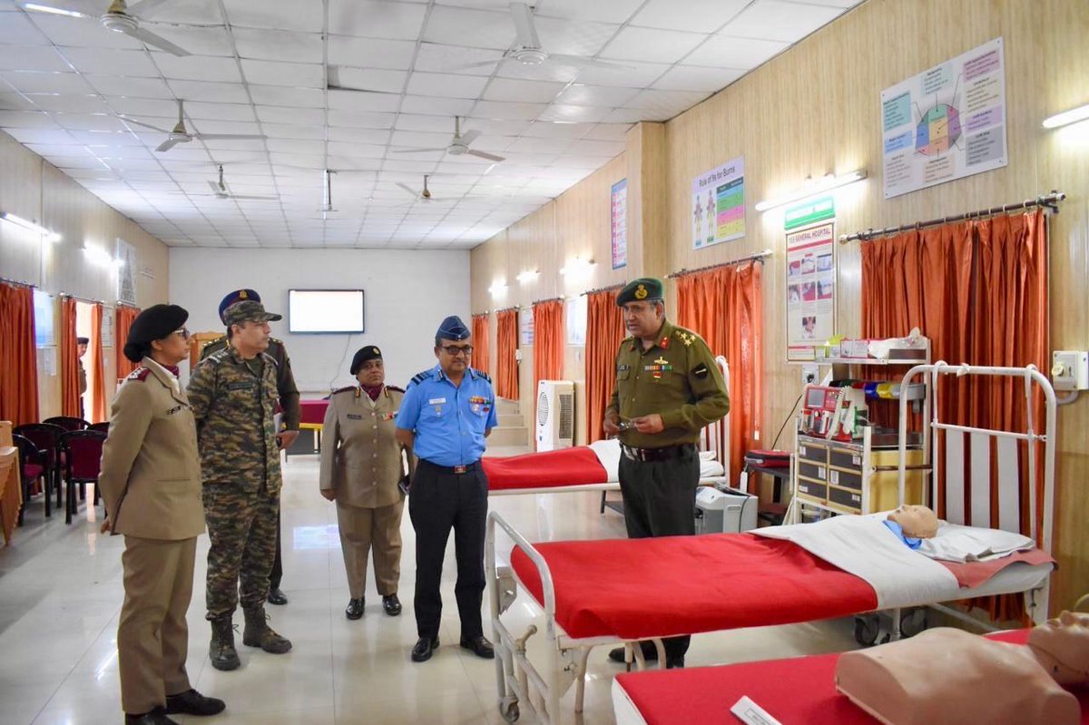 HQ_IDS_India's tweet image. Air Marshal MS Sridhar, Deputy Chief  (Med) #HQ_IDS visited 159 General Hospital and 307 Field Hospital to assess their #OperationalReadiness.
During his visit, DCIDS Med reviewed the Disaster Management preparedness of 159 General Hospital and  the #CBRN preparedness of Quick…