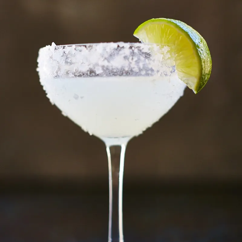 CharEnjoyFood's tweet photo. Yoosung is enjoying an ice cold margarita! https://t.co/Whne5DM51M