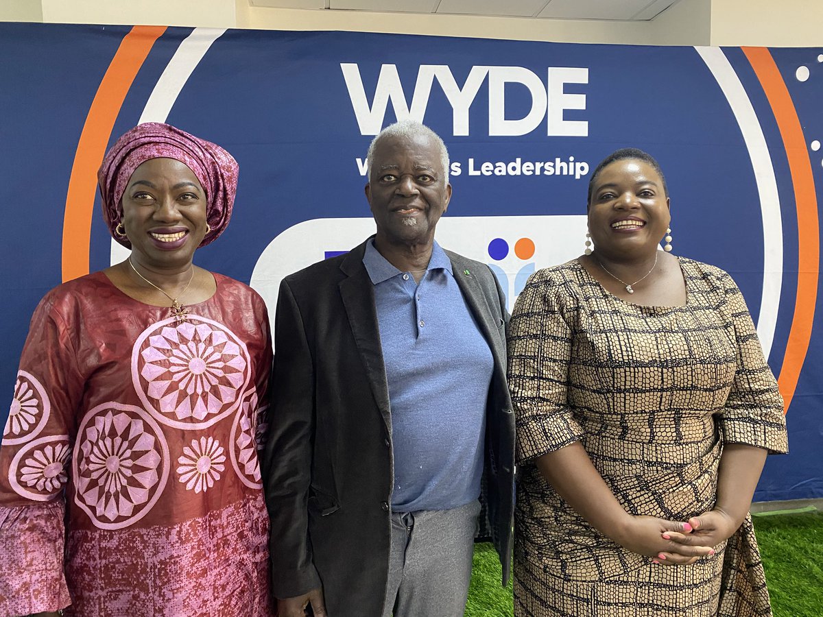 When the younger and older generations meet to debunk the subject of young women’s political participation, hope is renewed - exciting intergenerational dialogue in #Senegal <a href="/Int_IDEA/">International IDEA</a> <a href="/iKNOW_Politics/">iKNOW Politics</a> <a href="/UN_Women/">UN Women</a>