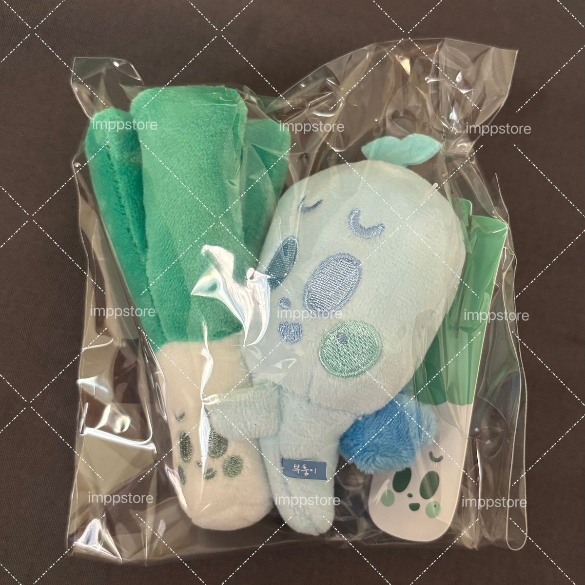 imppstore's tweet photo. (พร้อมส่ง)
magnet mini doll ตุ๊กตา ต้นหอม

🌟มาร์ค mark
ตัวละ 500 รวมส่ง
สนใจ dm ka
#ตลาดนัดnctdream #ตลาดนัดnct https://t.co/htzRjPlqbQ