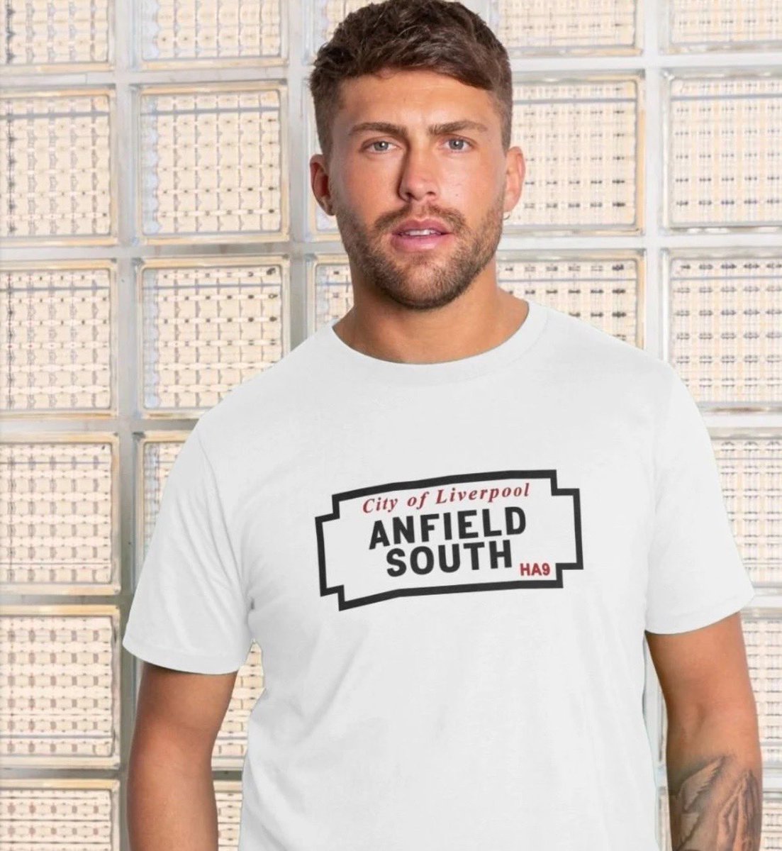 Wembley Wembley Wembley 
Get Wembley ready with our new Anfield South T-shirt 
All proceeds donated to FANS SUPPORTING FOODBANKS
Head over to soliv.co.uk 
#lfc #wembley #ukmade #lfcfamily #charity <a href="/SFoodbanks/">FANS SUPPORTING FOODBANKS #RightToFood</a> <a href="/DavefcKelly/">Dave Kelly #RightToFood</a>