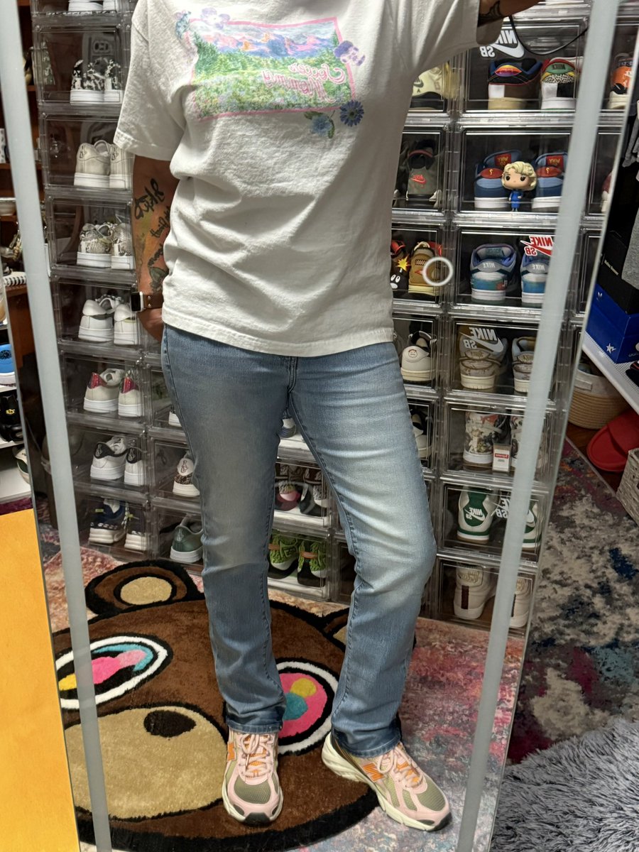 wilcocarla's tweet image. Day 27 of #BHMKOTD25: “Next Quarter.” UnDS Concepts x 740 ‘Saignee,’ This pair caught my 👀 right from the start. Such a unique colorway, &amp;amp; my 1st 740.🥰 I really think NB has some of the best collabs, &amp;amp; I’m having fun with my “numeric journey” so far.😆Also, Derek says hi.👋🏼😂♥️