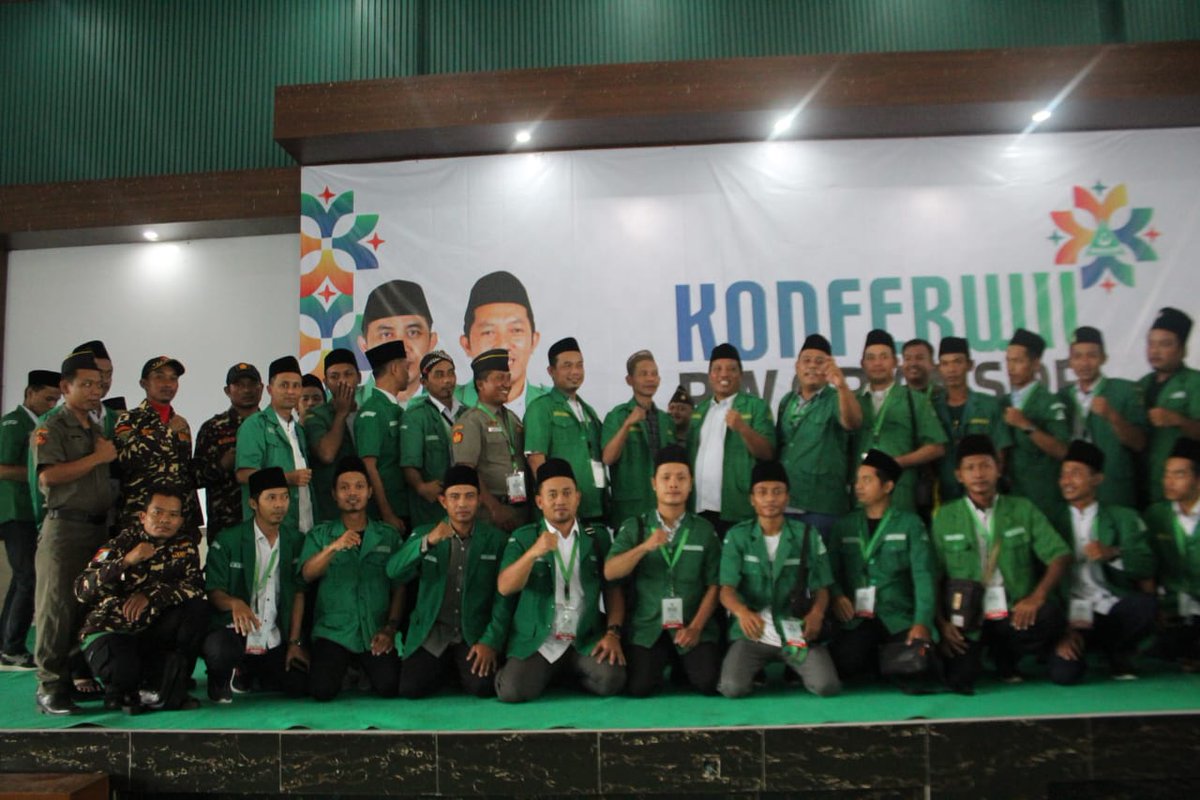 Selamat dan Sukses atas terpilihnya Sahabat H. M. Shidqon Prabowo sebagai Mandataris Konferwil GP Ansor Jawa Tengah Masa Khidmah 2025-2029. 

@kaderansorjawatengah
<a href="/pwansorjateng/">Ansor Jateng 1</a> #banserblora #mdsrijalulansorblora  #baganabanserblora #provosbanserblora #balantasbanserblora #Blora